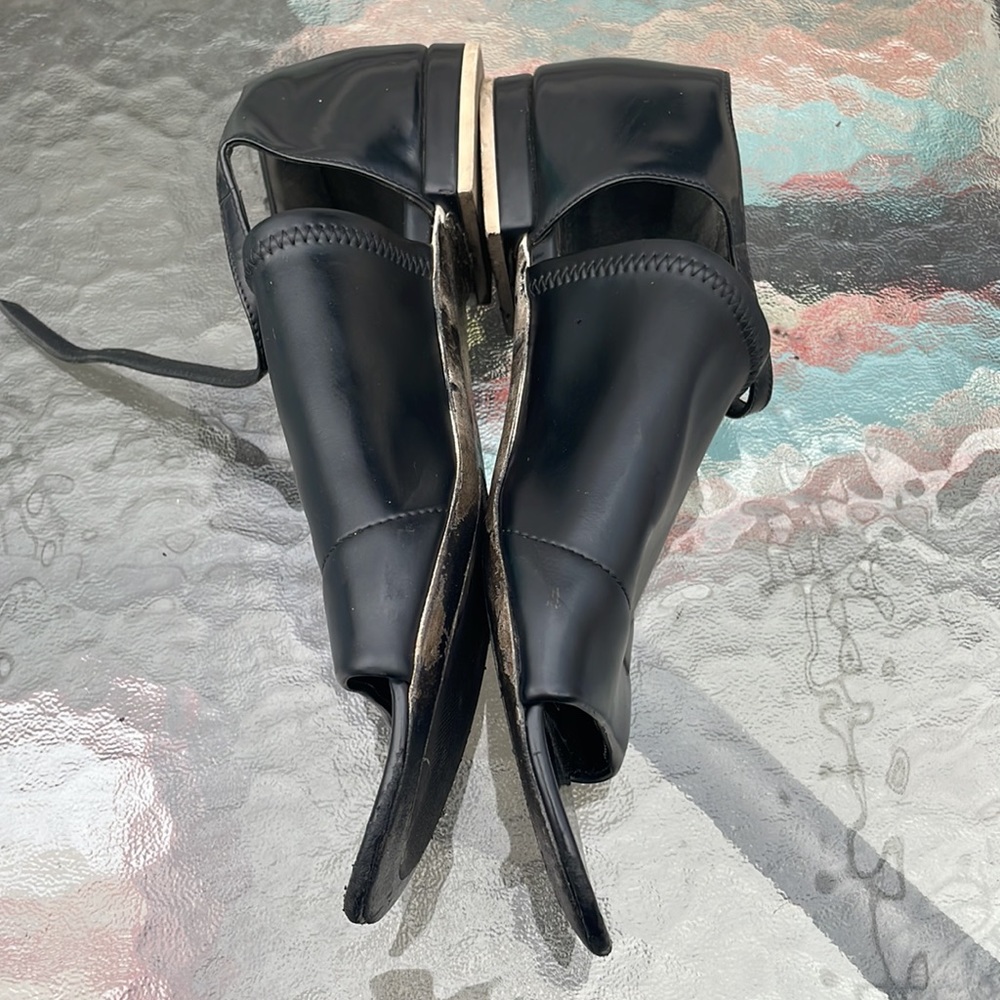 Balenciaga Black Leather Open-Toe Flats - Picture 8 of 10